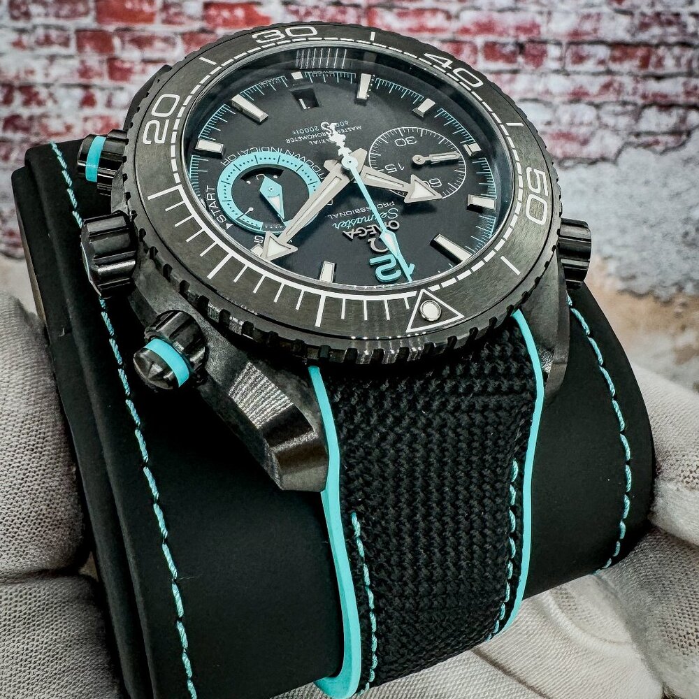 Omega Seamaster Planet Ocean ETNZ Limited Edition Black Ceramic - FULL SET - Picture 13 of 15